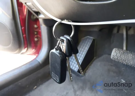 2008 Pontiac Vibe z USA, uszkodzony, nr VIN 5Y2SL658X8Z424441